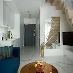 Luxury Del Sol شقة *